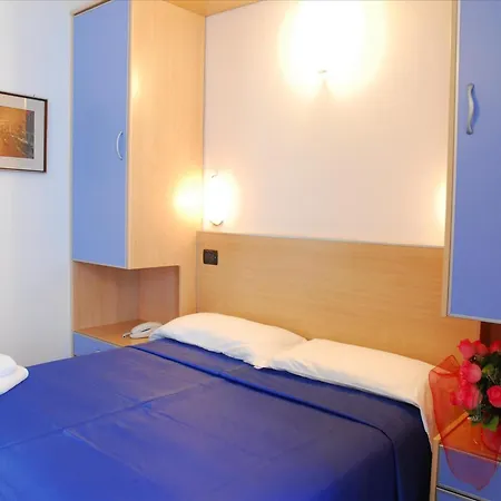 Veliero Otel Rimini