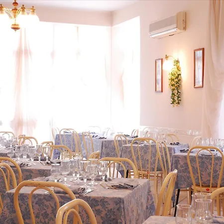Veliero Otel 3*