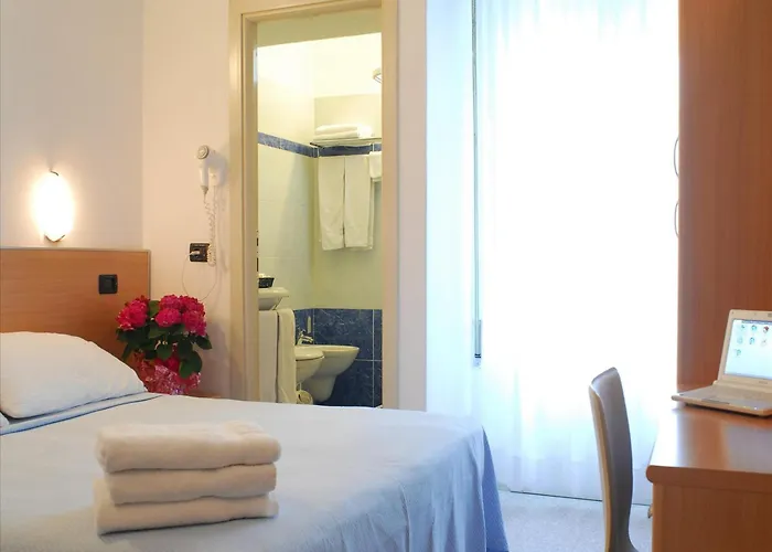 Otel Veliero 3*